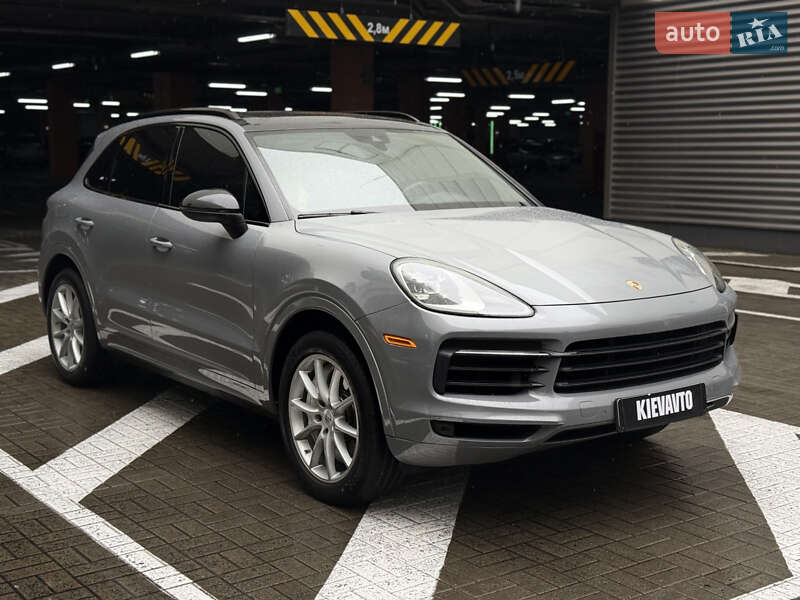 Внедорожник / Кроссовер Porsche Cayenne 2019 в Киеве
