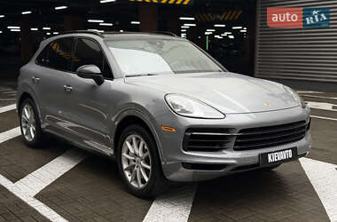 Позашляховик / Кросовер Porsche Cayenne 2019 в 