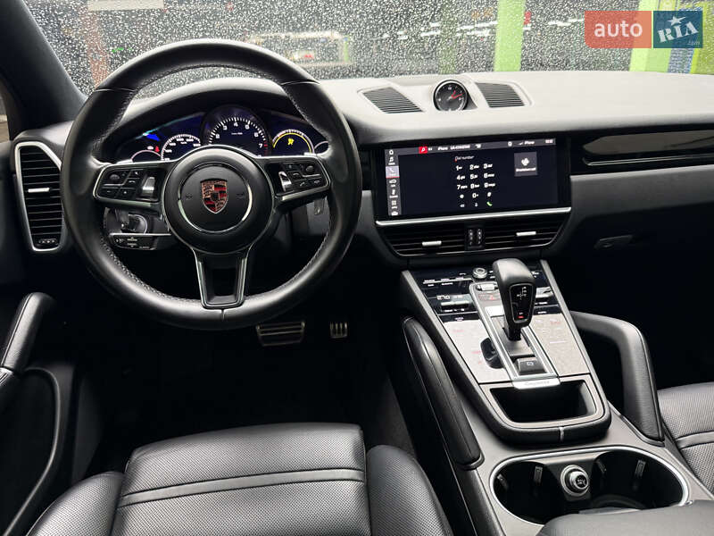 Внедорожник / Кроссовер Porsche Cayenne 2019 в Киеве