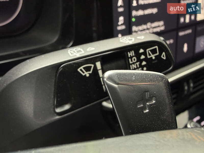 Внедорожник / Кроссовер Porsche Cayenne 2019 в Киеве