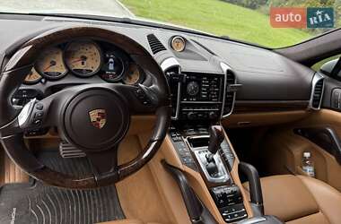 Внедорожник / Кроссовер Porsche Cayenne 2013 в 