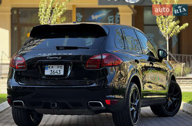 Внедорожник / Кроссовер Porsche Cayenne 2012 в Киеве