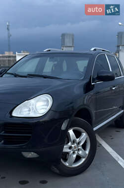 Позашляховик / Кросовер Porsche Cayenne 2004 в 