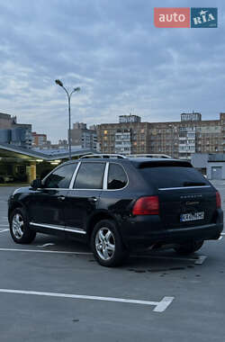 Позашляховик / Кросовер Porsche Cayenne 2004 в 