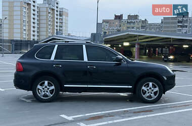 Позашляховик / Кросовер Porsche Cayenne 2004 в 
