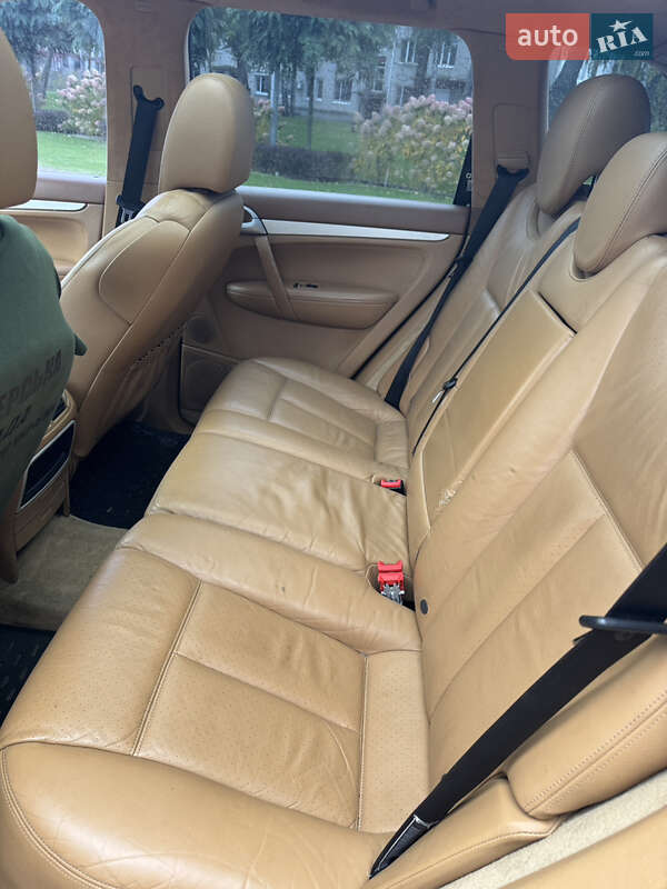 Позашляховик / Кросовер Porsche Cayenne 2005 в Броварах