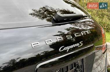 Внедорожник / Кроссовер Porsche Cayenne 2014 в 