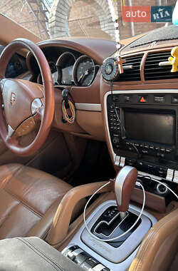 Внедорожник / Кроссовер Porsche Cayenne 2007 в 