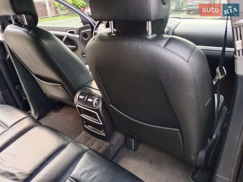 Позашляховик / Кросовер Porsche Cayenne 2003 в Києві