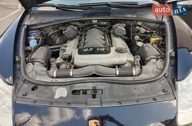 Позашляховик / Кросовер Porsche Cayenne 2003 в 