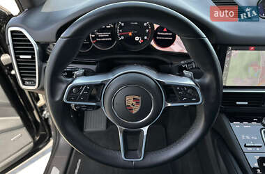 Позашляховик / Кросовер Porsche Cayenne 2019 в 