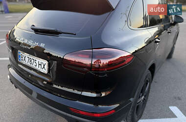 Внедорожник / Кроссовер Porsche Cayenne 2014 в 
