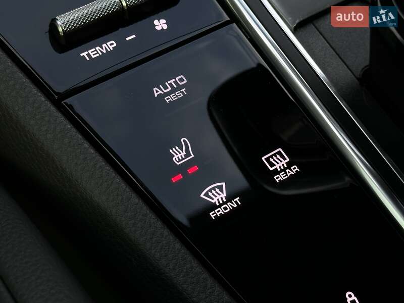 Позашляховик / Кросовер Porsche Cayenne 2020 в Мукачевому
