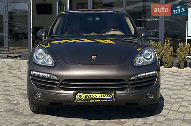 Позашляховик / Кросовер Porsche Cayenne 2013 в 