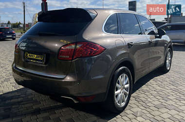 Позашляховик / Кросовер Porsche Cayenne 2013 в 