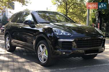 Позашляховик / Кросовер Porsche Cayenne 2015 в Одесі