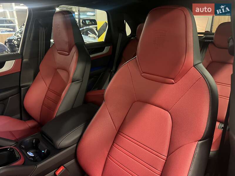 Внедорожник / Кроссовер Porsche Cayenne 2024 в Киеве фото 29 Внедорожник / Кроссовер Porsche Cayenne 2024 в Киеве