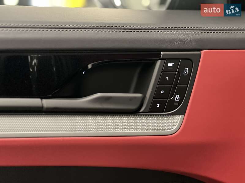 Внедорожник / Кроссовер Porsche Cayenne 2024 в Киеве фото 35 Внедорожник / Кроссовер Porsche Cayenne 2024 в Киеве