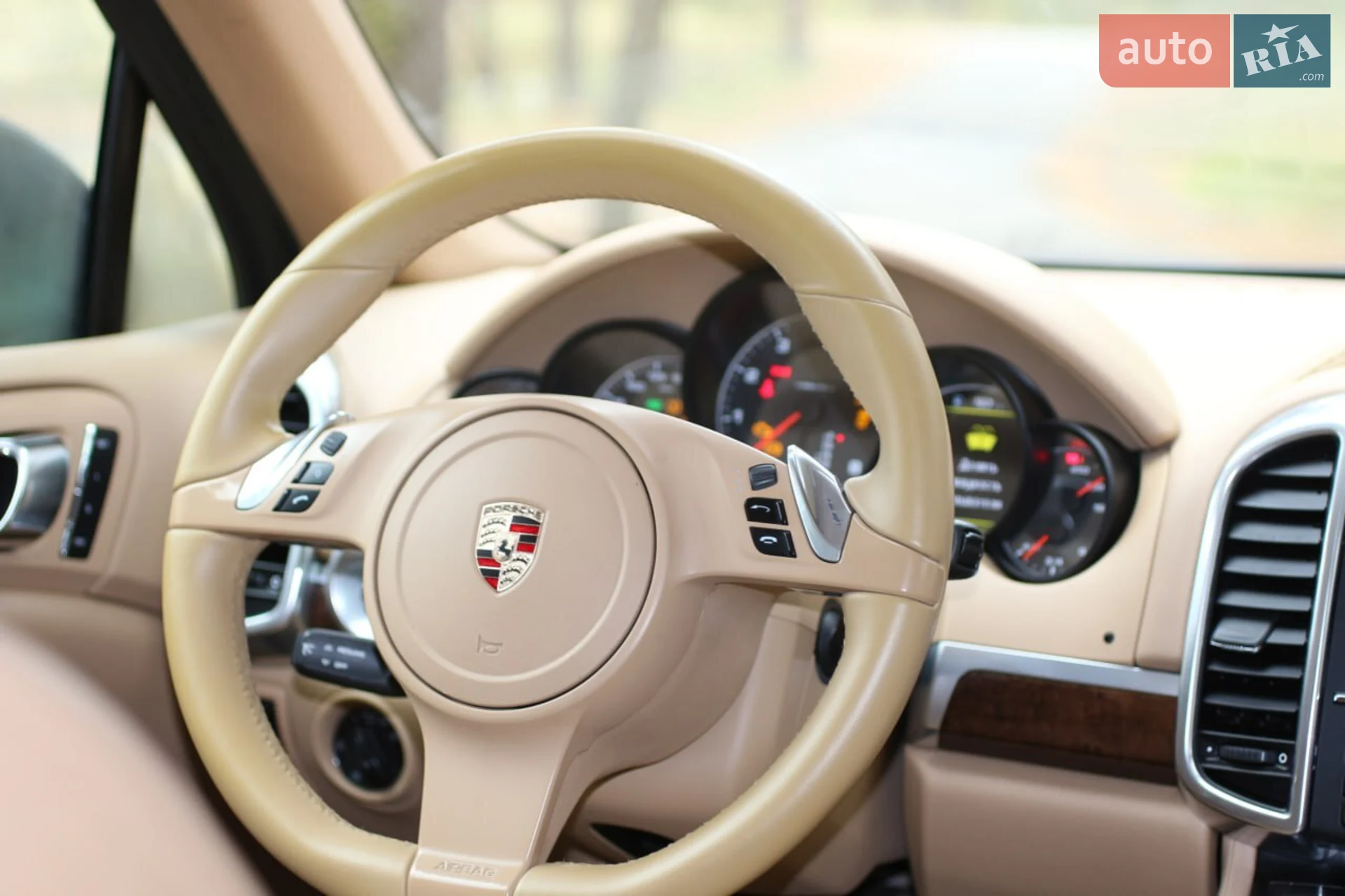 Porsche Cayenne 2011 VIN WP1AA2A23BLA09322 фото оголошення 25 з 39