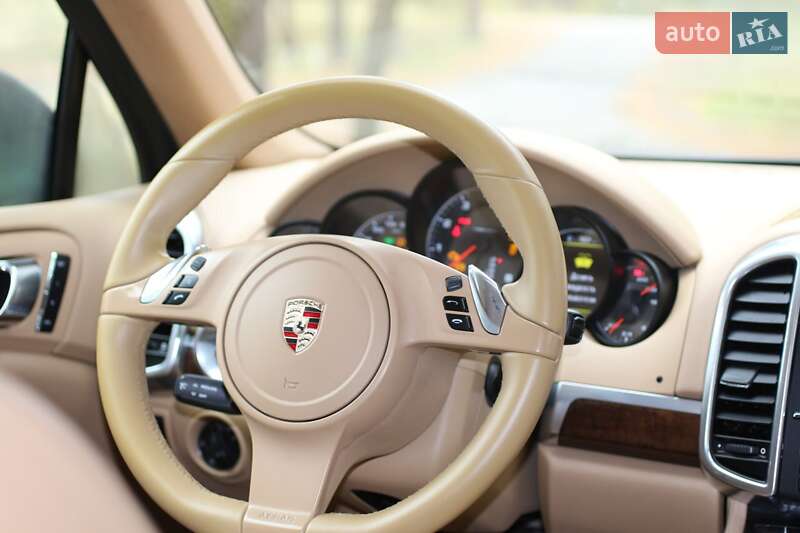 Внедорожник / Кроссовер Porsche Cayenne 2011 в Киеве фото 25 Внедорожник / Кроссовер Porsche Cayenne 2011 в Киеве