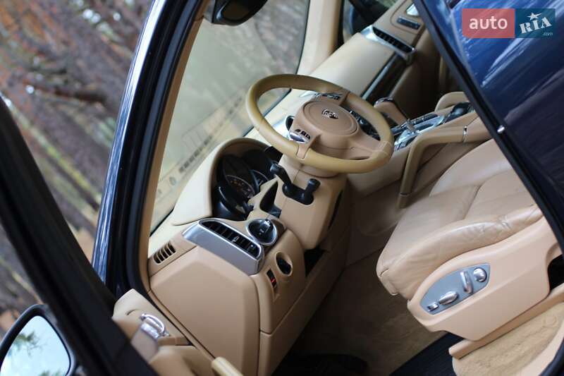 Внедорожник / Кроссовер Porsche Cayenne 2011 в Киеве фото 32 Внедорожник / Кроссовер Porsche Cayenne 2011 в Киеве