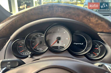 Внедорожник / Кроссовер Porsche Cayenne 2013 в 