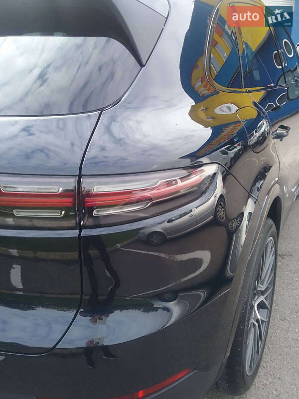 Внедорожник / Кроссовер Porsche Cayenne 2019 в Ровно