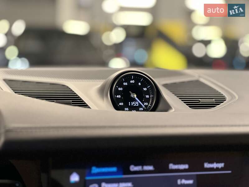 Внедорожник / Кроссовер Porsche Cayenne 2023 в Киеве фото 42 Внедорожник / Кроссовер Porsche Cayenne 2023 в Киеве