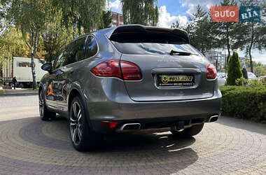 Внедорожник / Кроссовер Porsche Cayenne 2014 в 