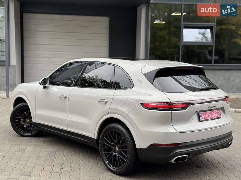 Позашляховик / Кросовер Porsche Cayenne 2020 в Києві