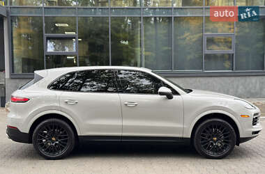 Позашляховик / Кросовер Porsche Cayenne 2020 в 