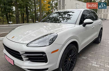 Позашляховик / Кросовер Porsche Cayenne 2020 в 