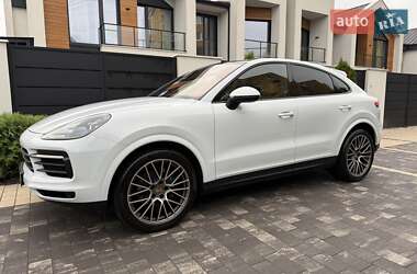 Внедорожник / Кроссовер Porsche Cayenne 2022 в 