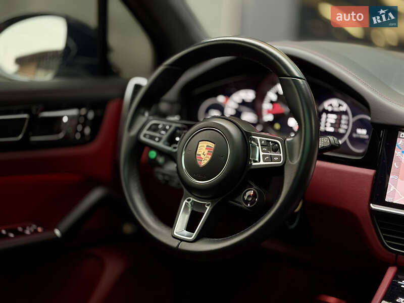 Внедорожник / Кроссовер Porsche Cayenne 2018 в Харькове