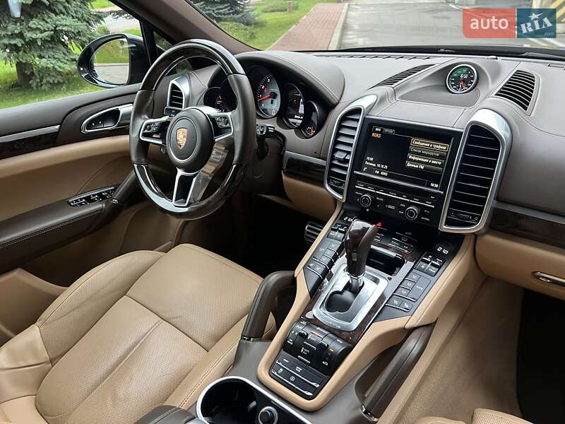Позашляховик / Кросовер Porsche Cayenne 2015 в Києві фото 21 Позашляховик / Кросовер Porsche Cayenne 2015 в Києві