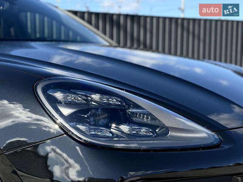 Позашляховик / Кросовер Porsche Cayenne 2022 в Києві