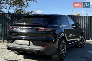 Позашляховик / Кросовер Porsche Cayenne 2022 в 