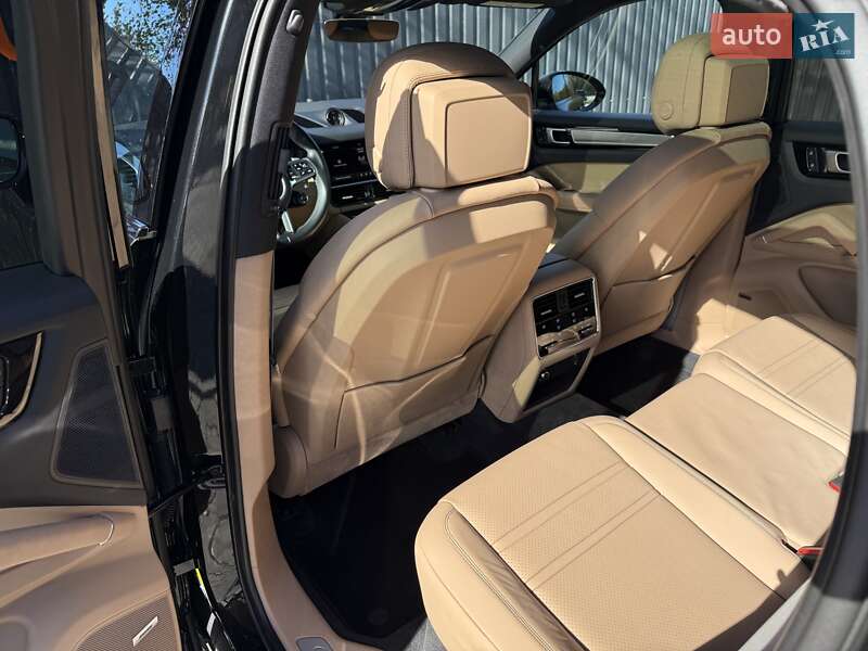 Позашляховик / Кросовер Porsche Cayenne 2022 в Києві