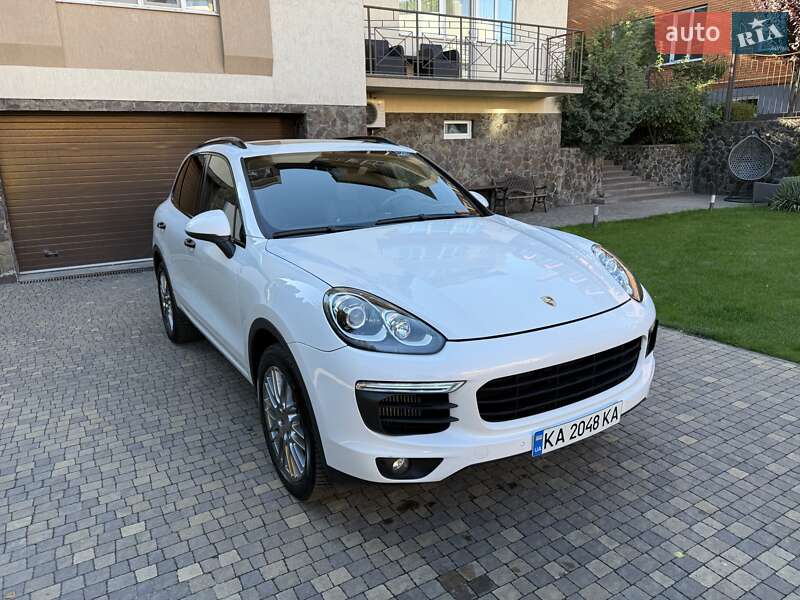 Внедорожник / Кроссовер Porsche Cayenne 2017 в Киеве фото 6 Внедорожник / Кроссовер Porsche Cayenne 2017 в Киеве