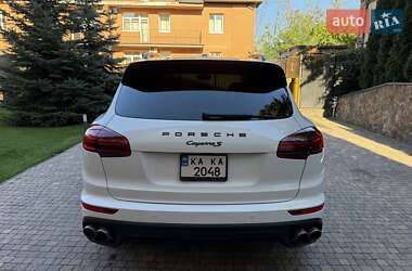 Позашляховик / Кросовер Porsche Cayenne 2017 в 