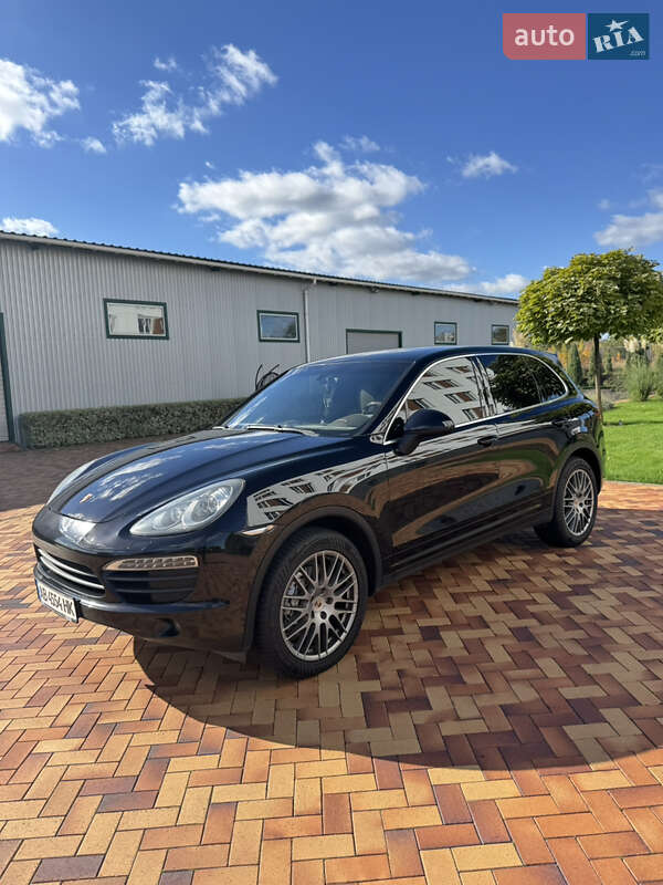 Позашляховик / Кросовер Porsche Cayenne 2012 в Вінниці