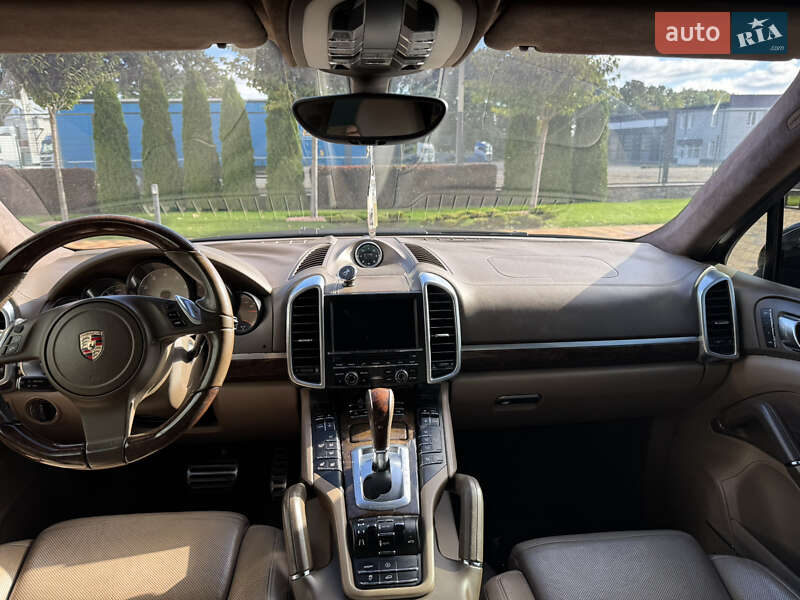 Позашляховик / Кросовер Porsche Cayenne 2012 в Вінниці
