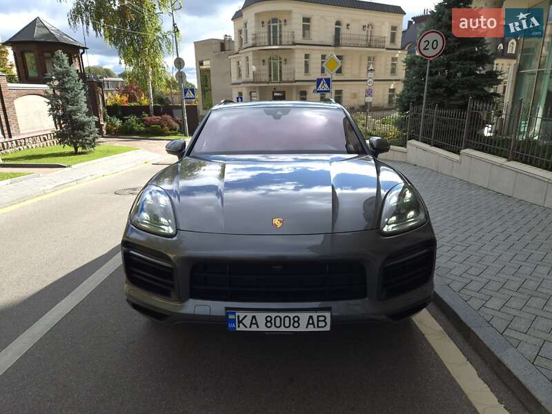 Позашляховик / Кросовер Porsche Cayenne 2019 в Києві