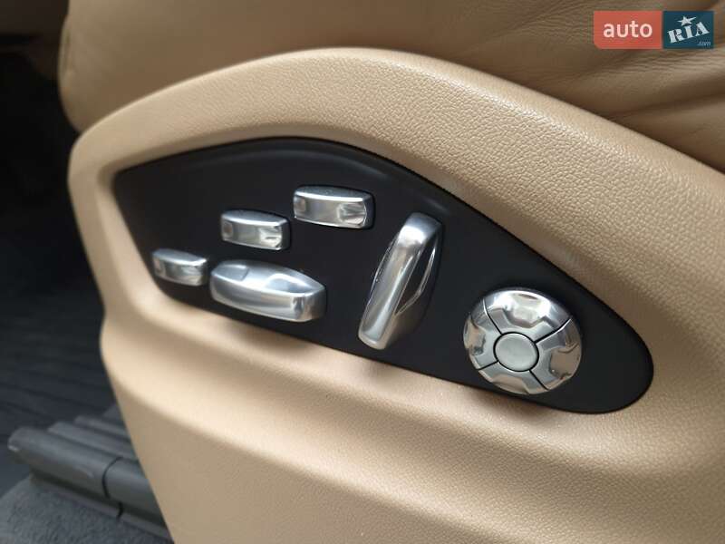 Позашляховик / Кросовер Porsche Cayenne 2019 в Києві