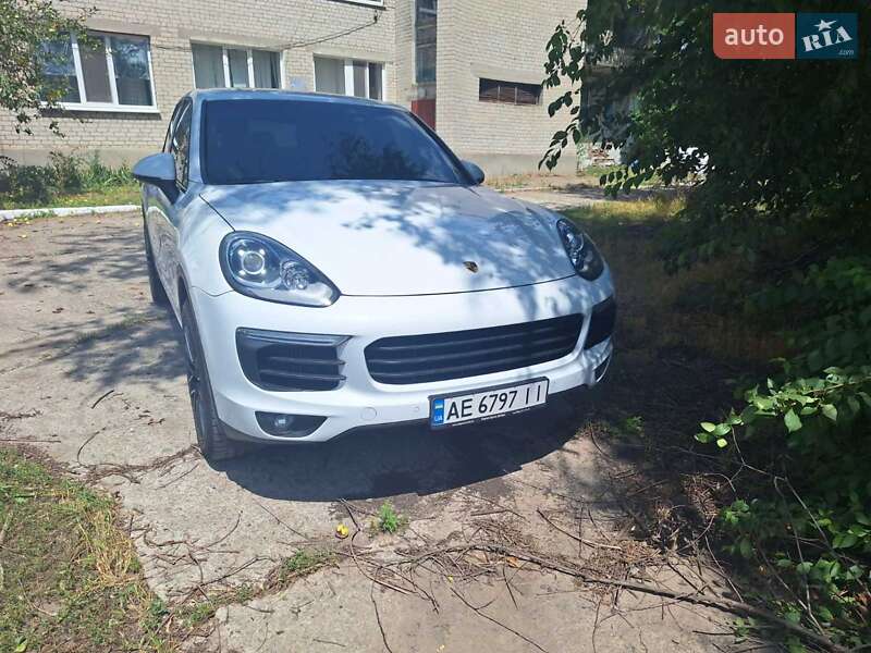 Внедорожник / Кроссовер Porsche Cayenne 2014 в Днепре
