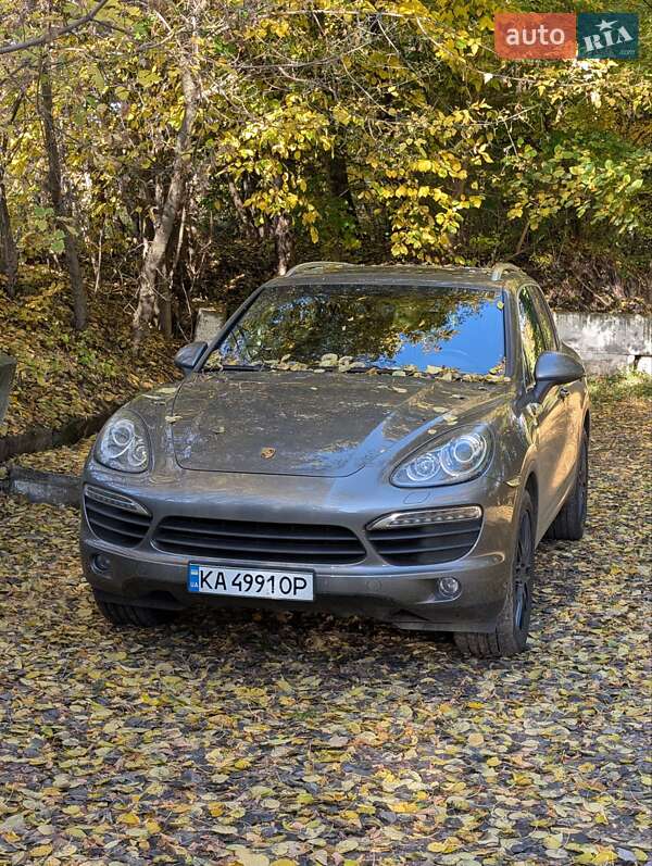 Внедорожник / Кроссовер Porsche Cayenne 2010 в Киеве