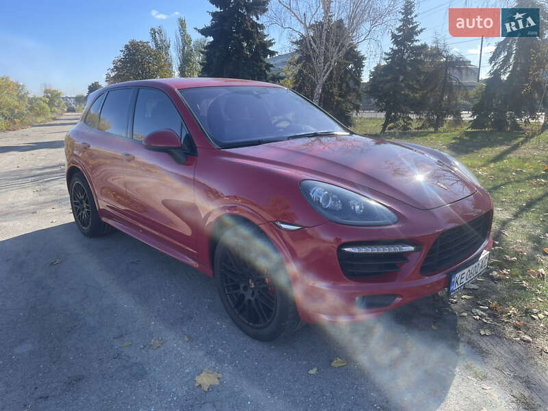 Внедорожник / Кроссовер Porsche Cayenne 2014 в Днепре