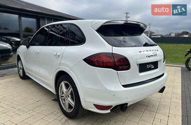 Позашляховик / Кросовер Porsche Cayenne 2013 в  фото 10 Позашляховик / Кросовер Porsche Cayenne 2013 в