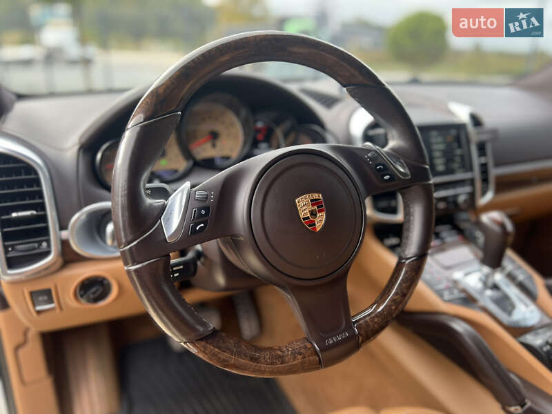 Внедорожник / Кроссовер Porsche Cayenne 2013 в Львове фото 30 Внедорожник / Кроссовер Porsche Cayenne 2013 в Львове