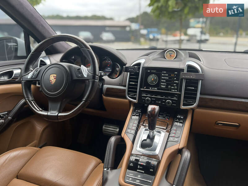 Внедорожник / Кроссовер Porsche Cayenne 2013 в Львове фото 38 Внедорожник / Кроссовер Porsche Cayenne 2013 в Львове
